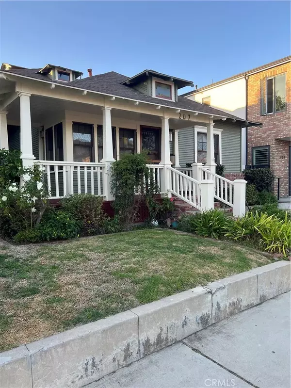 207 9th, Huntington Beach, CA 92648