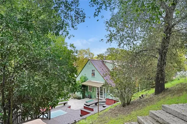 Studio City, CA 91604,12060 Laurel Terrace