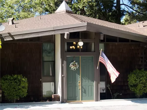 Twin Peaks, CA 92391,872 Sierra Vista Drive #9