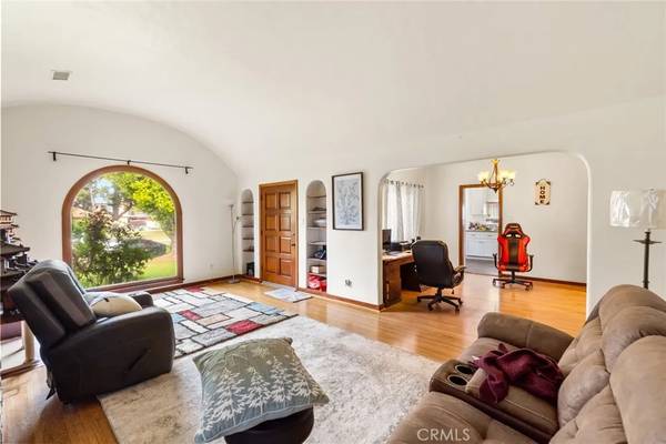 Alhambra, CA 91803,1841 S 6th Street