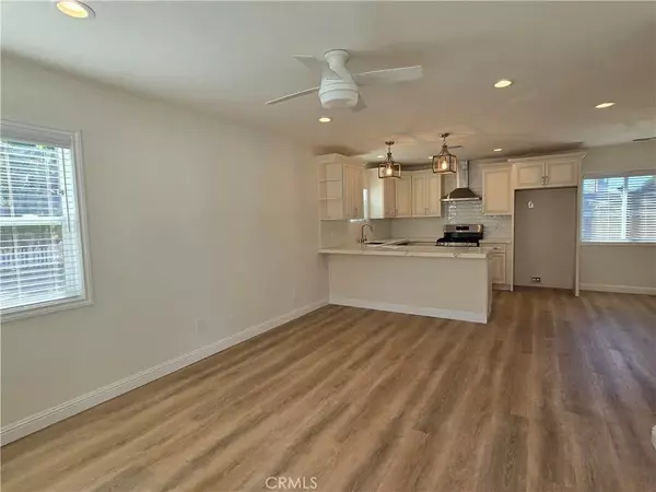 Monrovia, CA 91016,119 Norumbega Drive #1