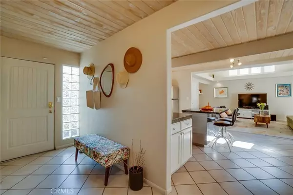 Palm Springs, CA 92262,576 E Desert Holly Circle