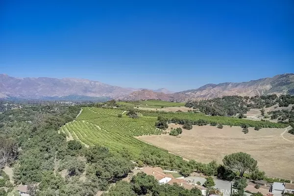 Ojai, CA 93023,1872 Country Place