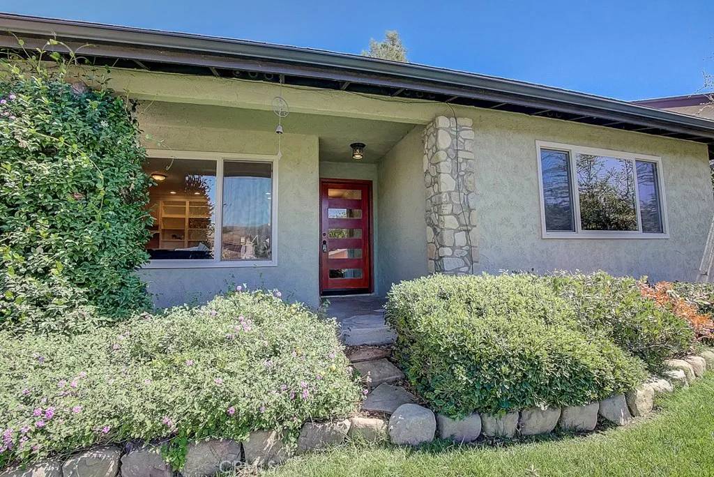 Ojai, CA 93023,1872 Country Place