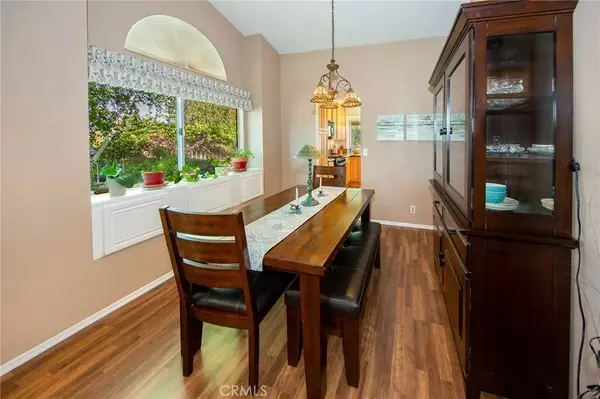 Saugus, CA 91390,22595 Pecan Place