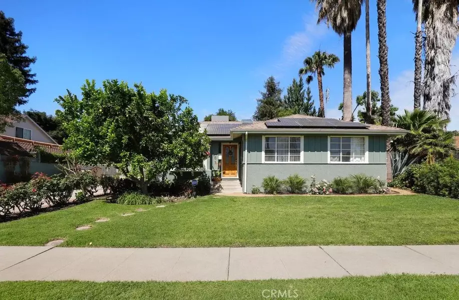 6461 Penfield Avenue, Woodland Hills, CA 91367