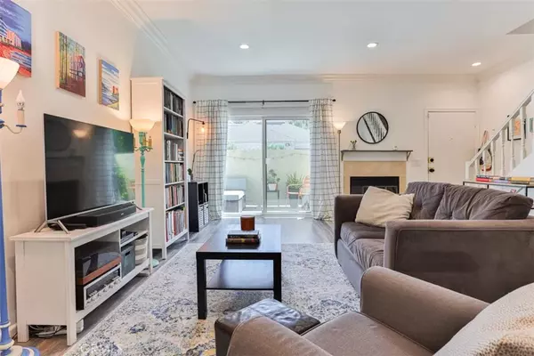 4068 Whitsett Avenue #2, Studio City, CA 91604