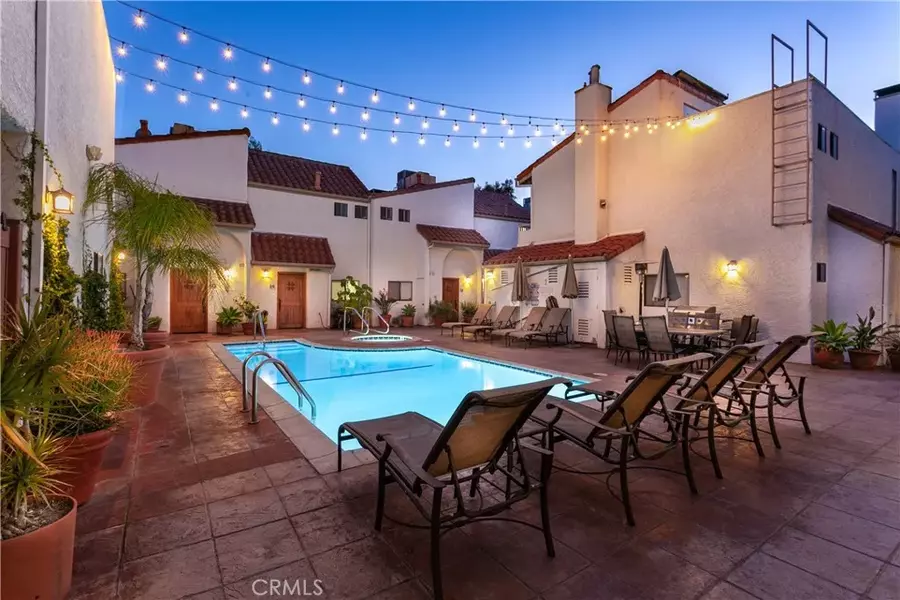 10926 Bluffside Drive #21, Studio City, CA 91604