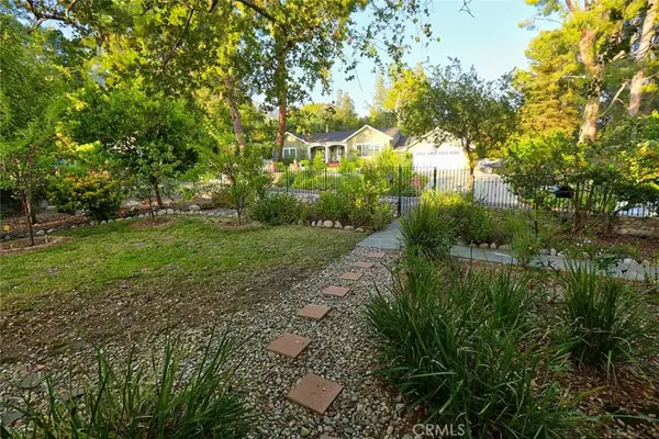La Canada Flintridge, CA 91011,5315 La Forest Drive