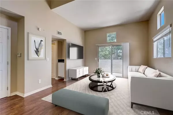 Newhall, CA 91321,24469 Valle Del Oro #204