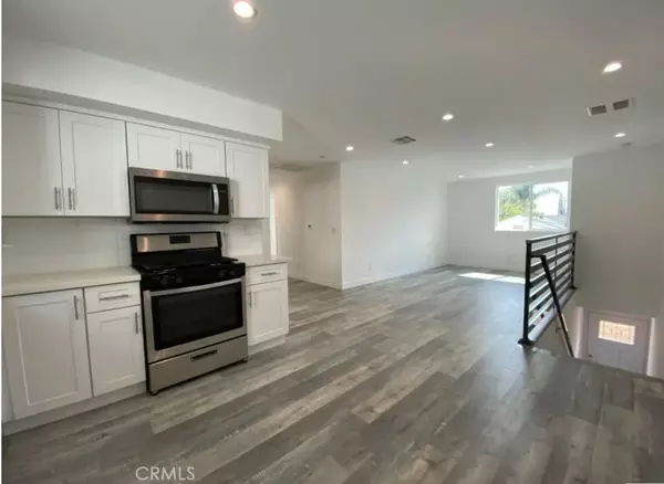 North Hollywood, CA 91601,5645 Willowcrest Avenue