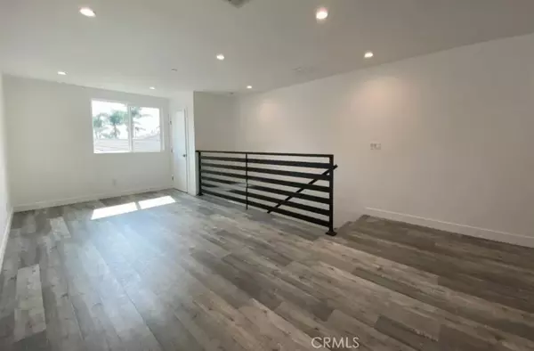 North Hollywood, CA 91601,5645 Willowcrest Avenue