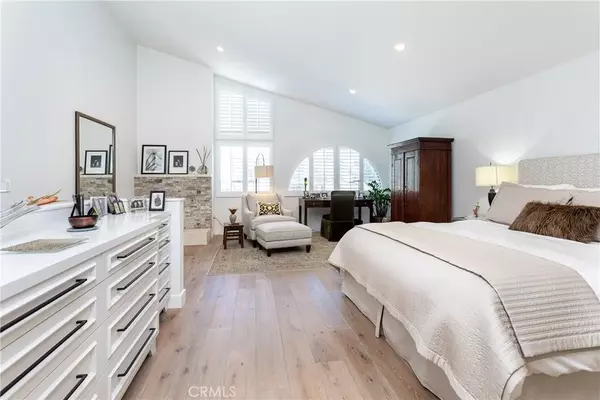 10926 Bluffside Drive #9, Studio City, CA 91604