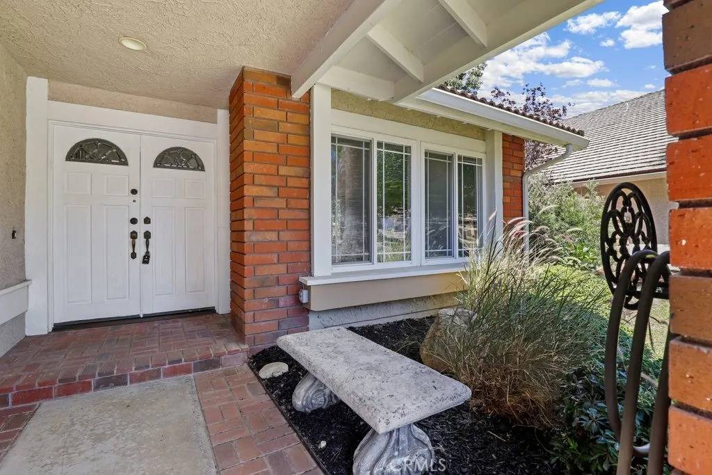 Valencia, CA 91355,23551 Estrella Place