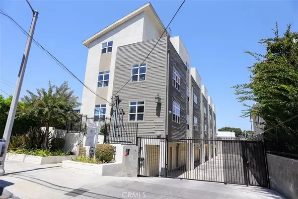 North Hollywood, CA 91606,11809 Hamlin Street #1