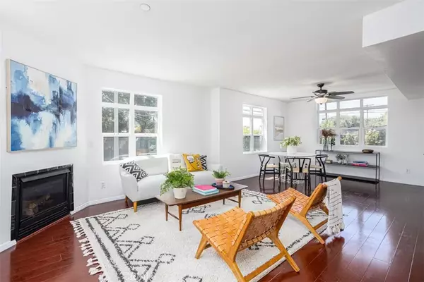 11809 Hamlin Street #1, North Hollywood, CA 91606