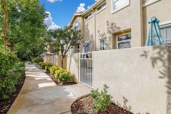 25785 Perlman Place #C, Stevenson Ranch, CA 91381