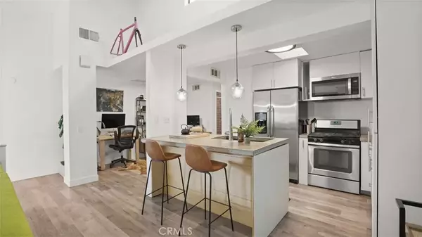 11107 Arminta Street #12, Sun Valley, CA 91352