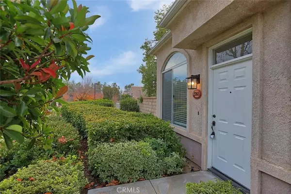 Valencia, CA 91354,27803 Crown Court Circle #1