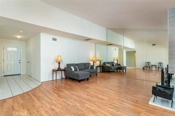 Lake Balboa, CA 91406,6549 Whitaker Avenue