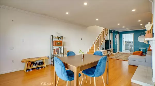 Valley Village, CA 91607,5916 Whitsett Avenue #3