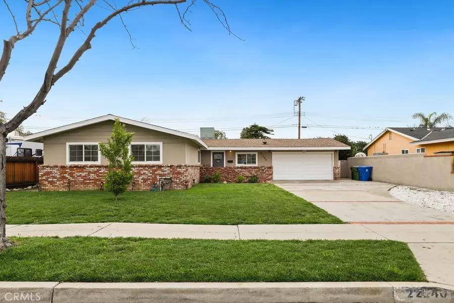 22240 Cohasset Street, Canoga Park, CA 91303