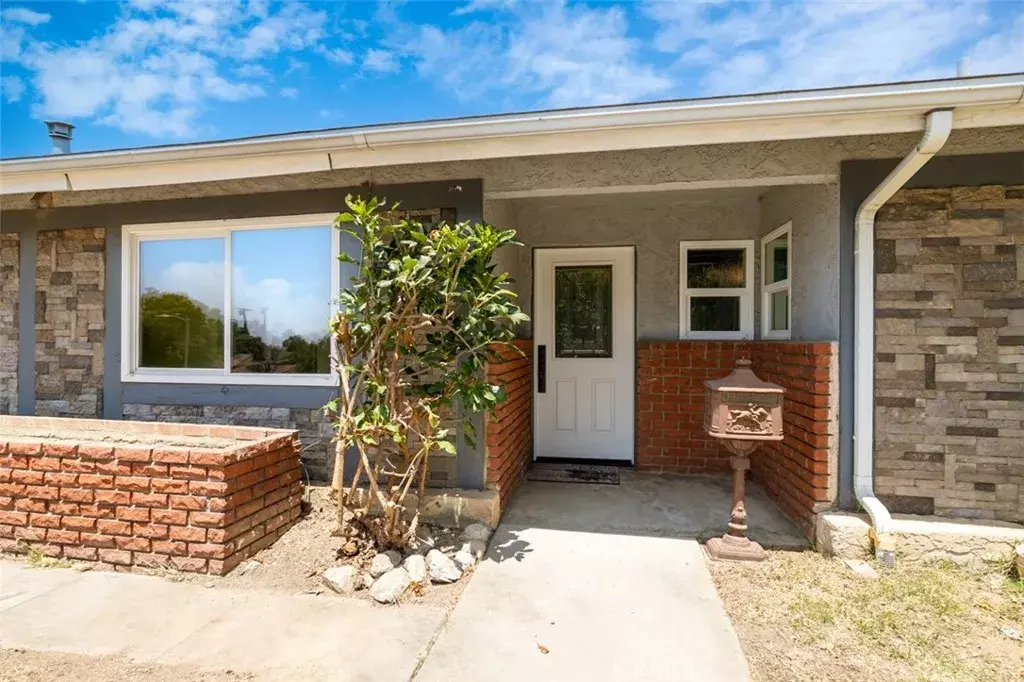 Lakeview Terrace, CA 91342,11647 Terra Bella Street