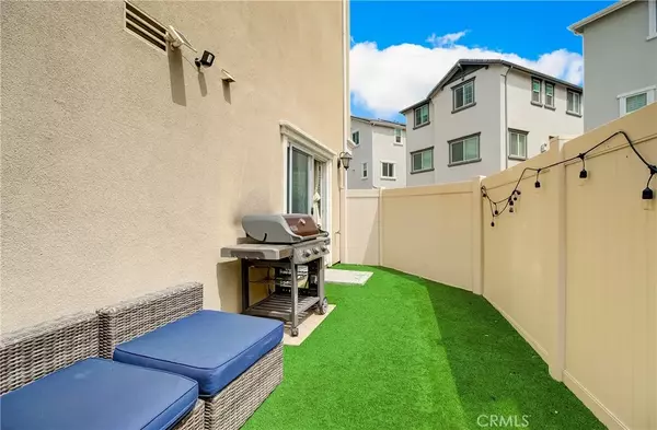 Chatsworth, CA 91311,9139 Ballard Drive