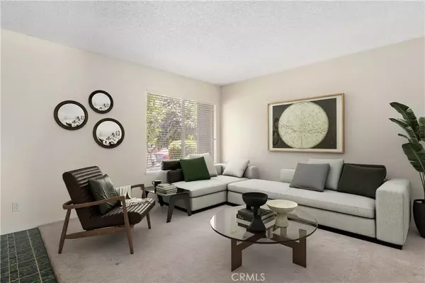 North Hills, CA 91343,8457 Burnet Avenue #3