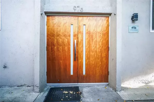 West Hollywood, CA 90069,976 Larrabee Street #131