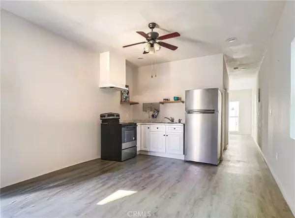 Toluca Lake, CA 91602,10806 Sarah Street