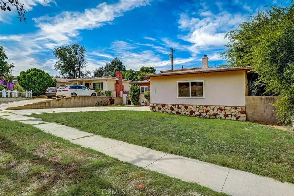 Sunland, CA 91040,11131 Parr Avenue