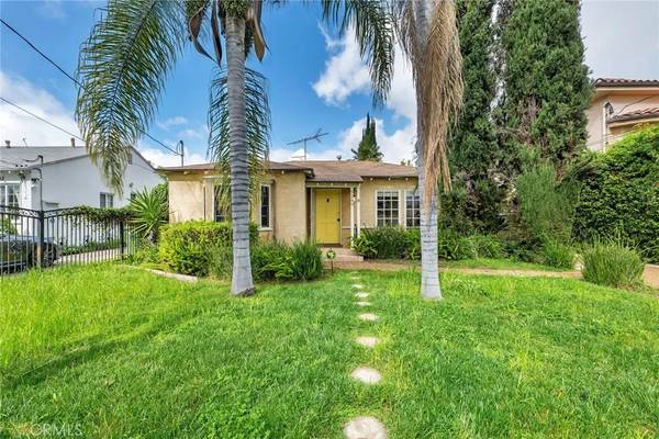 5249 Mecca Avenue, Tarzana, CA 91356