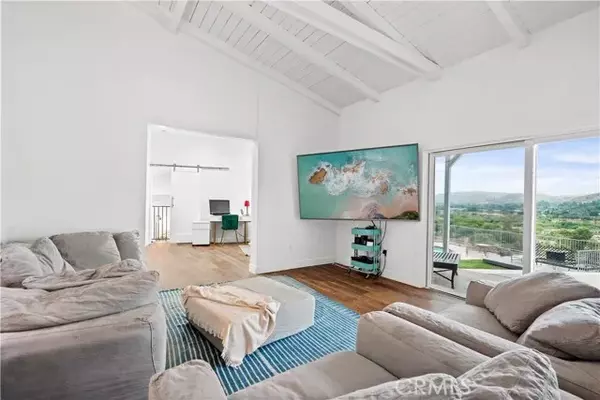 Sunland, CA 91040,10241 Mcbroom Street