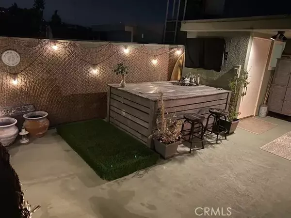 Toluca Lake, CA 91602,10926 Moorpark Street #6