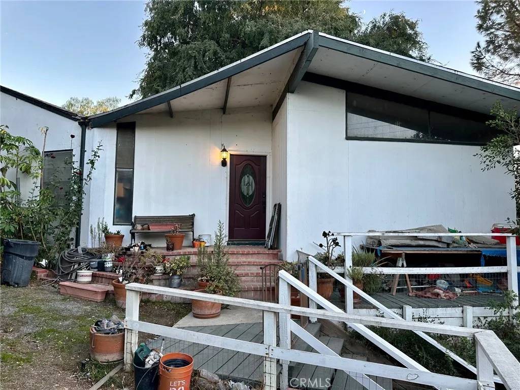 Shadow Hills, CA 91040,9970 Wheatland Avenue