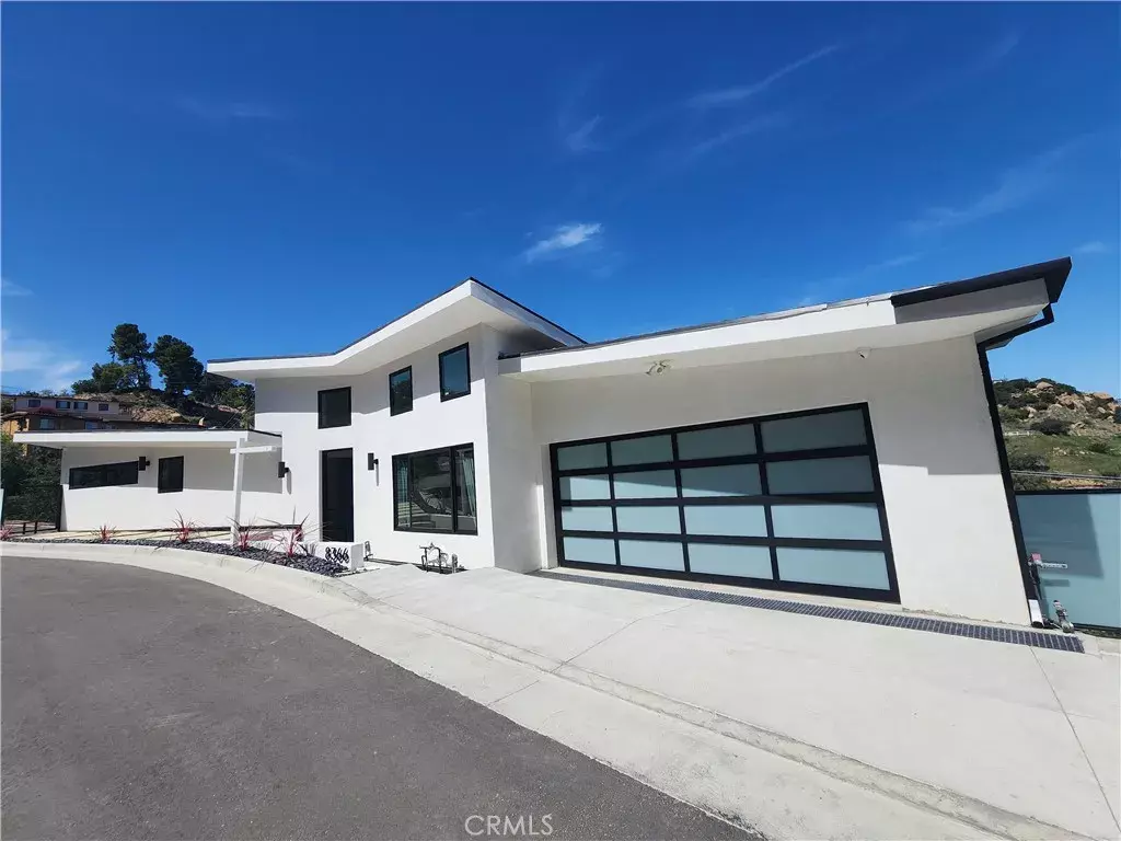 West Hills, CA 91304,8366 Hillcroft Drive