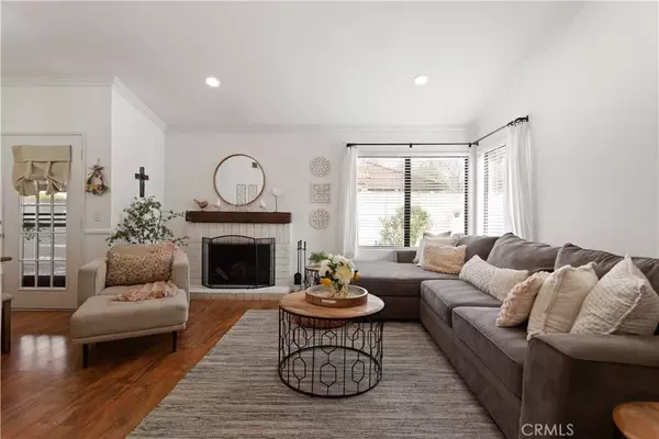 Newhall, CA 91321,19934 Avenue Of The Oaks