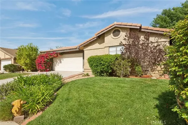 Valencia, CA 91355,25832 El Gato Place