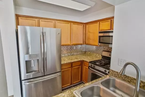 Burbank, CA 91505,355 N Maple Street #223