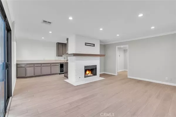 8641 Glenoaks Boulevard #107, Sun Valley, CA 91352