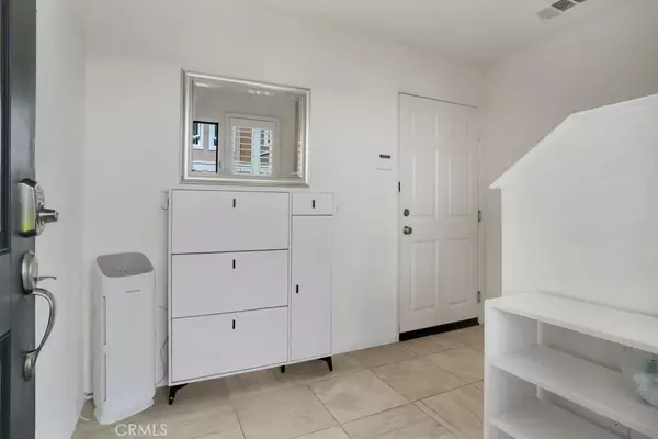 Van Nuys, CA 91405,14703 Sherman Way