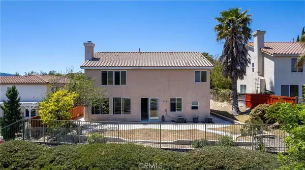 Newhall, CA 91321,23808 Oakhurst Drive