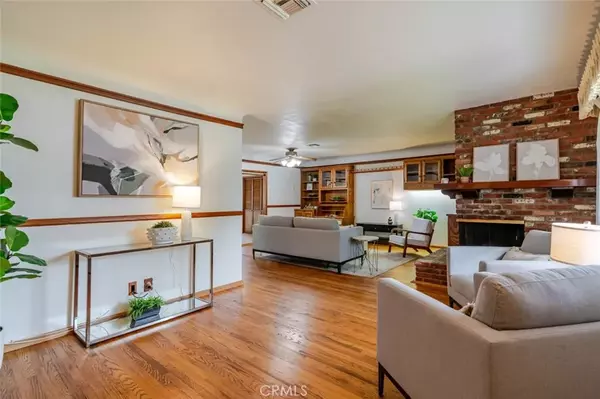 Burbank, CA 91506,835 N Lincoln Street