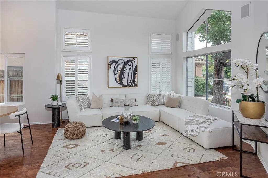 Burbank, CA 91506,2141 W Pacific Avenue