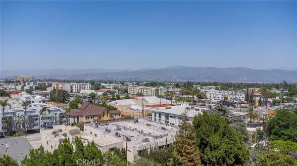 Toluca Lake, CA 91602,11101 Blix Street