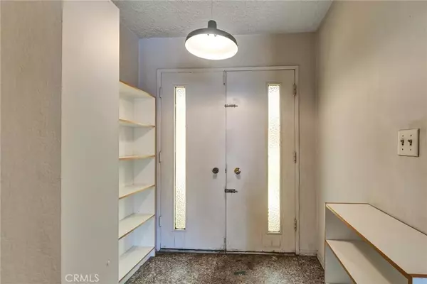 Sunland, CA 91040,8720 Mulberry Drive