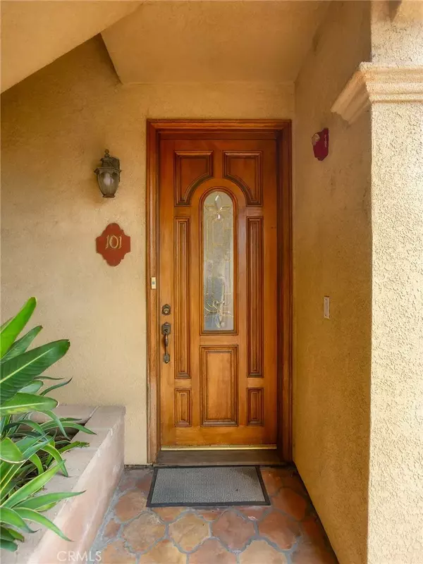 Burbank, CA 91501,421 E Santa Anita Avenue #101