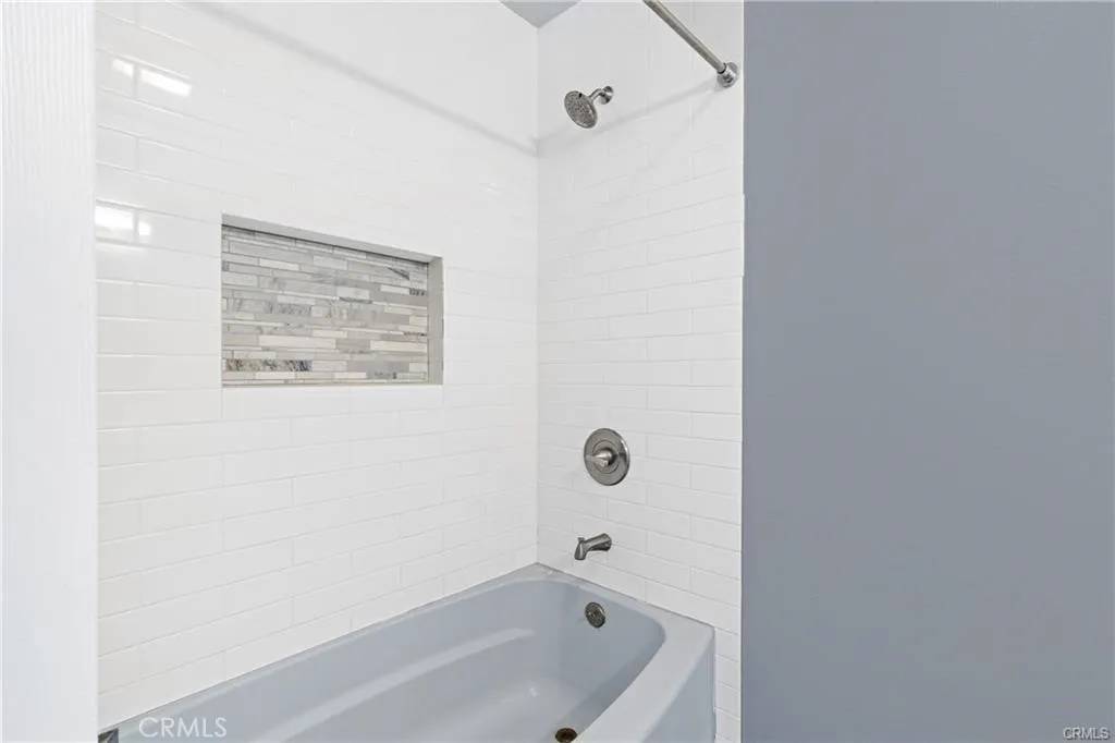 North Hollywood, CA 91605,11140 Vanowen Street