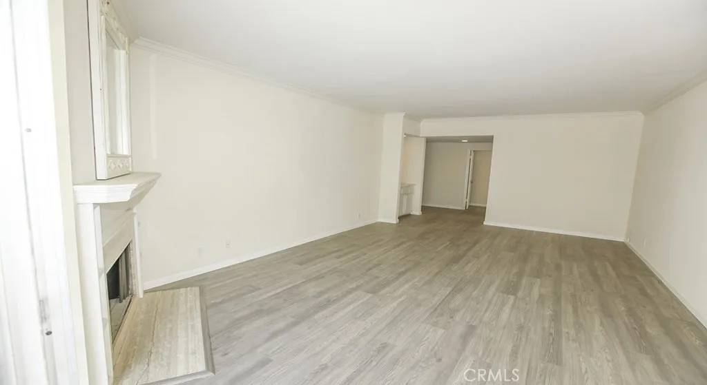 Los Angeles, CA 90049,11667 Gorham Avenue #306